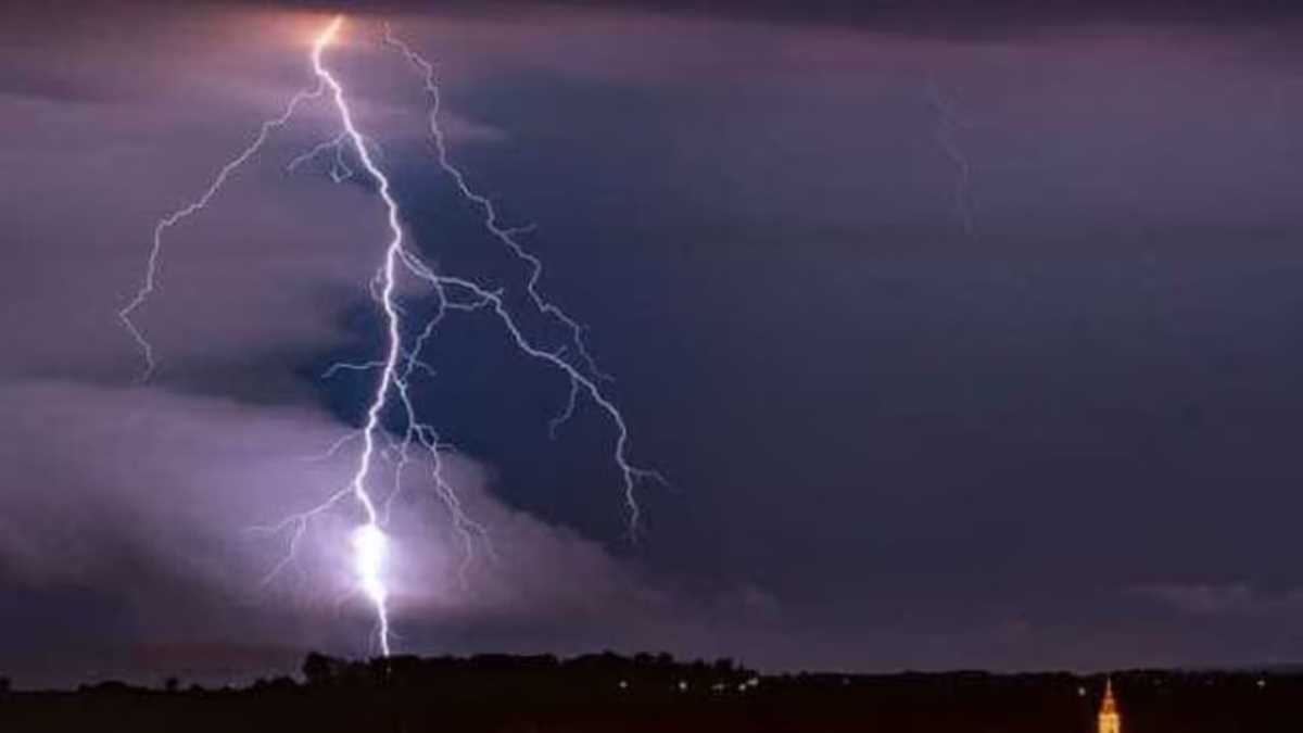 छत्तीसगढ़ में वज्रपात से 7 लोगों की मौत छत्तीसगढ़ में वज्रपात से 7 लोगों की मौत